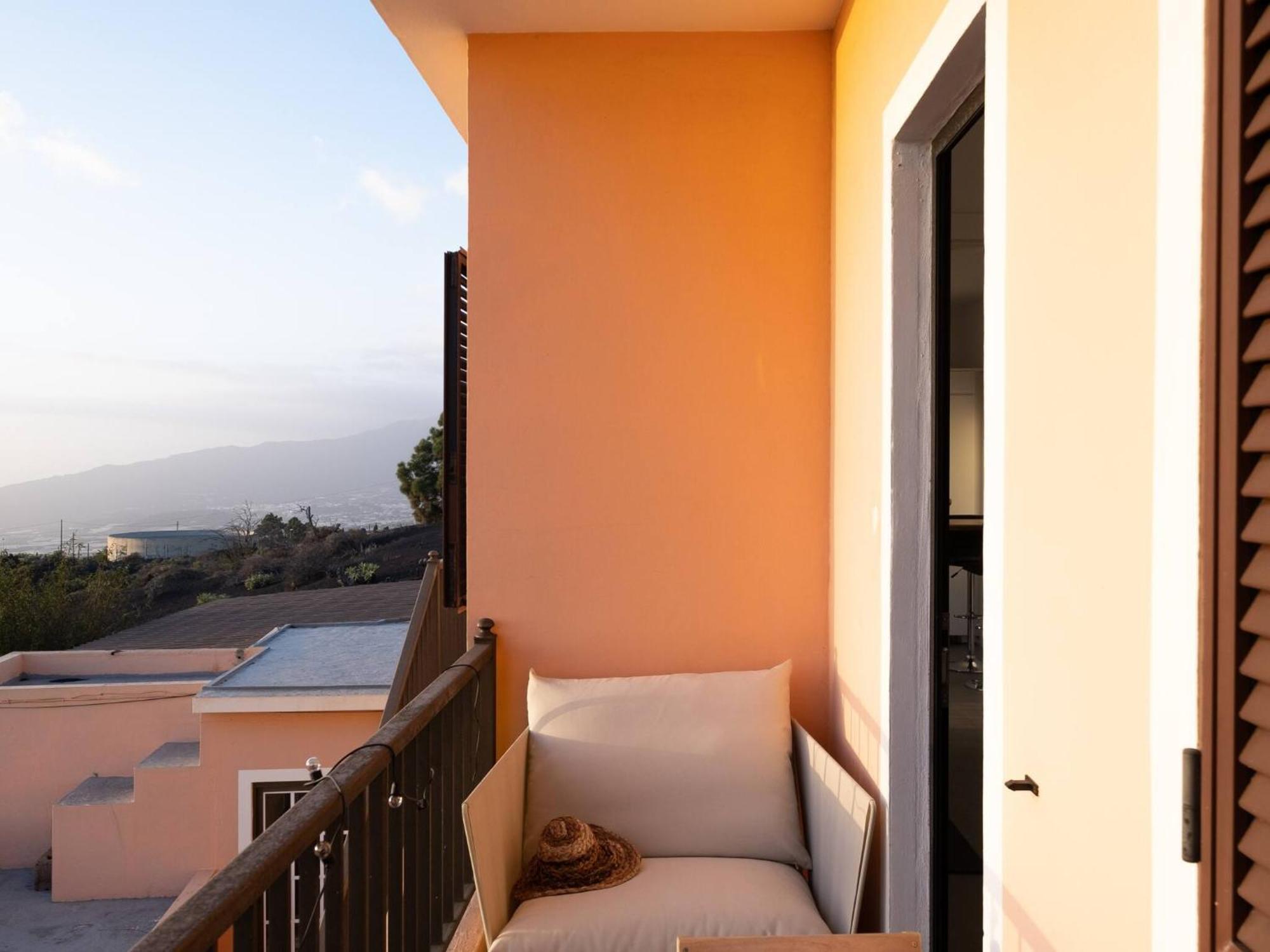 Finca Las Huellas - Moderno Apartamento Con Vistas Al Mar Y Al Volcan Los Llanos De Aridane Extérieur photo